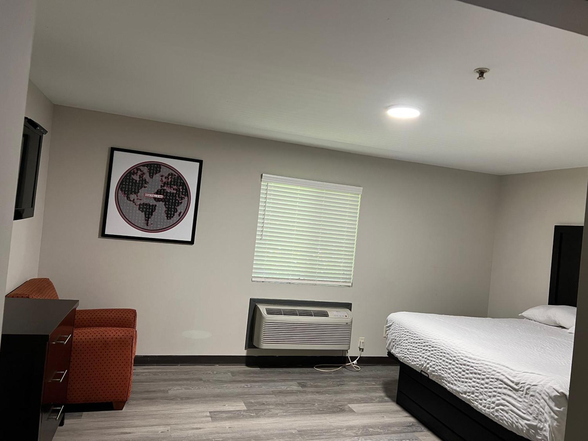 High Falls Inn & Suites Esterno foto